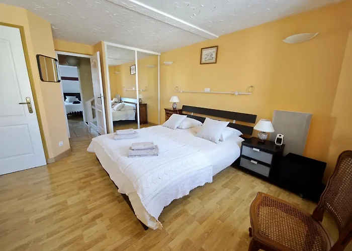 Charmante Maison De Village 8 Personnes Avec Parking Gratuit Сasa de vacaciones *