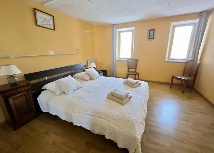 Charmante Maison De Village 8 Personnes Avec Parking Gratuit *