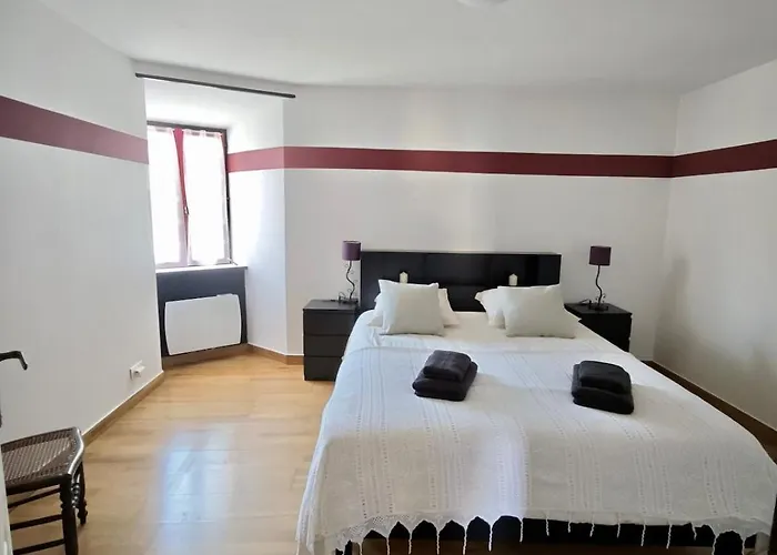 Charmante Maison De Village 8 Personnes Avec Parking Gratuit 펜션 Tourreilles